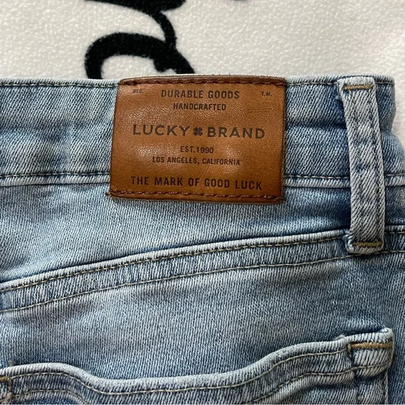 Lucky brand light wash jeans - Picture 7 of 8